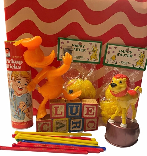 Vintage toy game figure lot - toy,